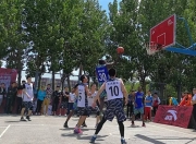 开云官方app入口-青岛队发挥团队配合，奏响胜利乐章的简单介绍