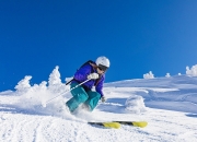 开云下载-巴黎掀翻勒沃库森，三笘薰在焦点战证明自己，亚洲之光如何照亮欧洲之夜