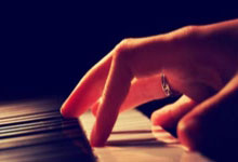 开云体育中国-关于网坛名将率队冒雨征战，表现出色赢得球迷喝彩的信息