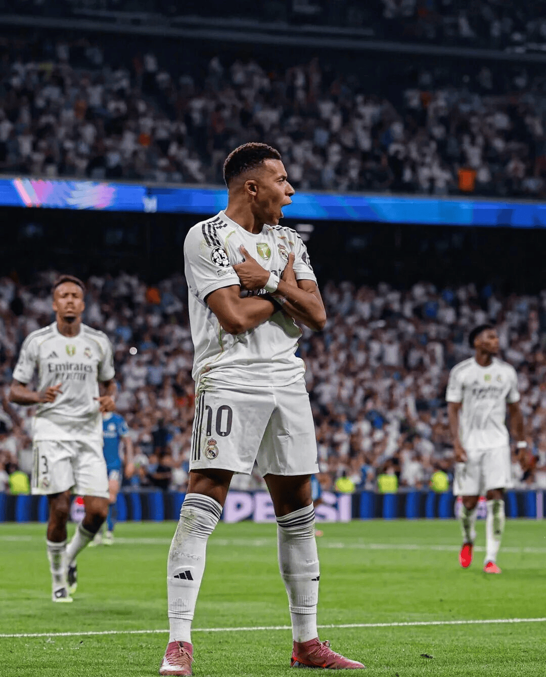 曼联客场大胜切尔西,哈维尔开启英超生涯!的简单介绍 曼联客场大胜切尔西,哈维尔开启英超生涯!的简单介绍