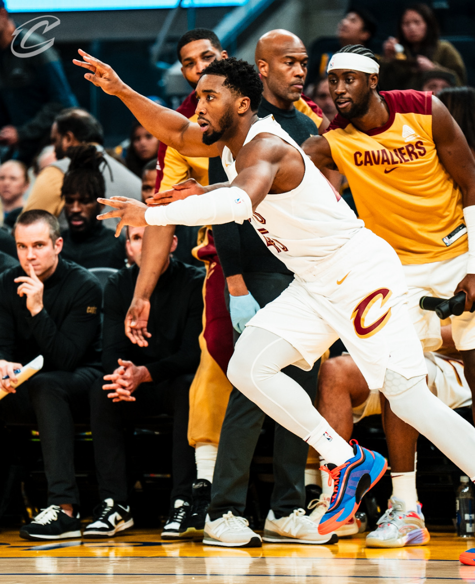 德国男篮强势勇士，米切尔送出助攻