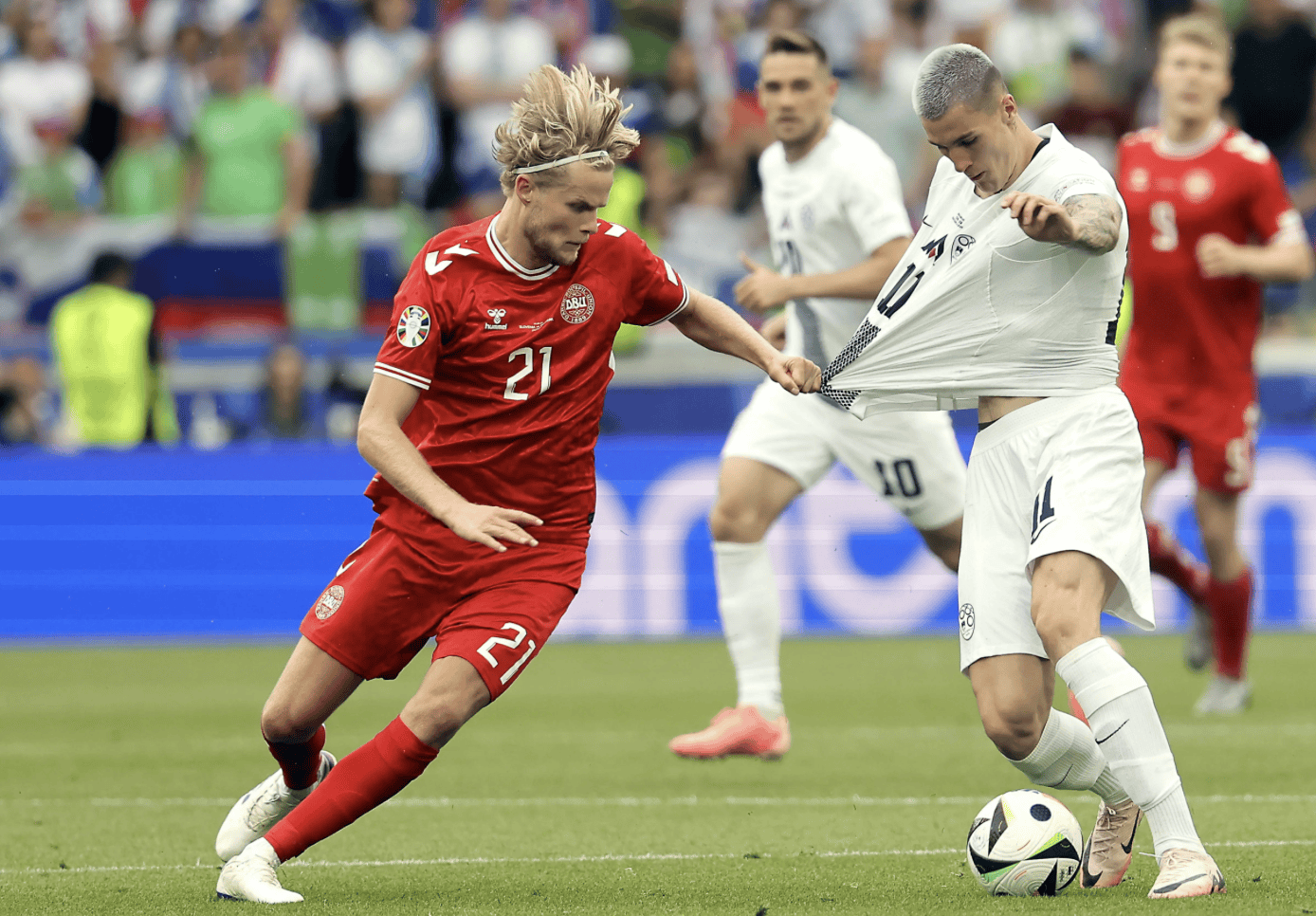 爱尔兰客场不敌斯洛文尼亚,欧预赛状态不佳 爱尔兰客场不敌斯洛文尼亚,欧预赛状态不佳