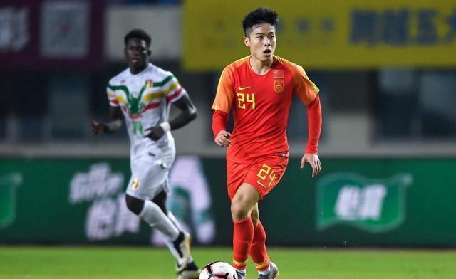 经验丰富球员战术严谨，一触即发的简单介绍