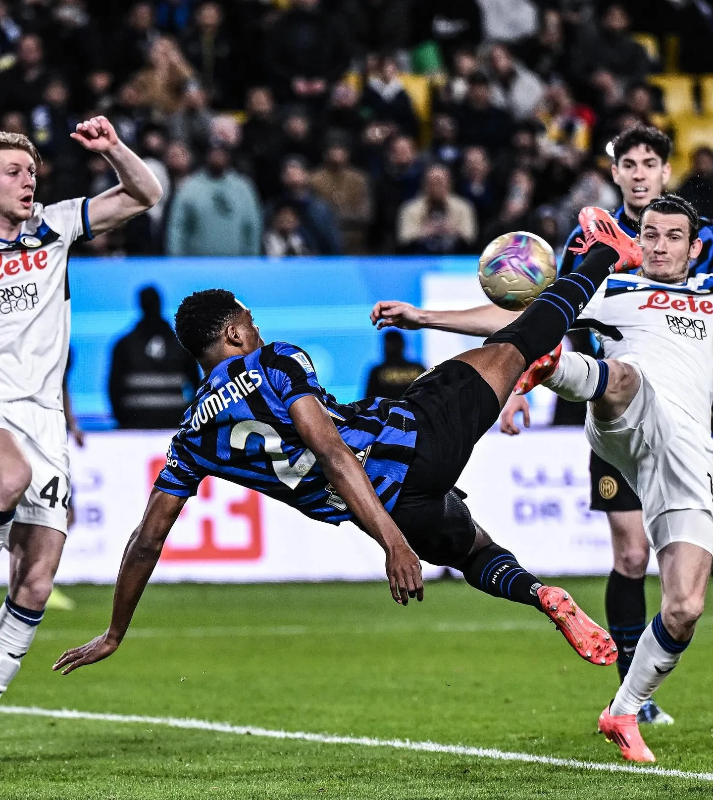 关于亚特兰大主场战平国际米兰,一球难分的信息 关于亚特兰大主场战平国际米兰,一球难分的信息