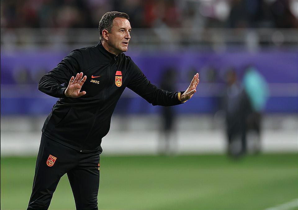 指导教练公开批评球员表现,遭到队内不满和质疑的简单介绍 指导教练公开批评球员表现,遭到队内不满和质疑的简单介绍