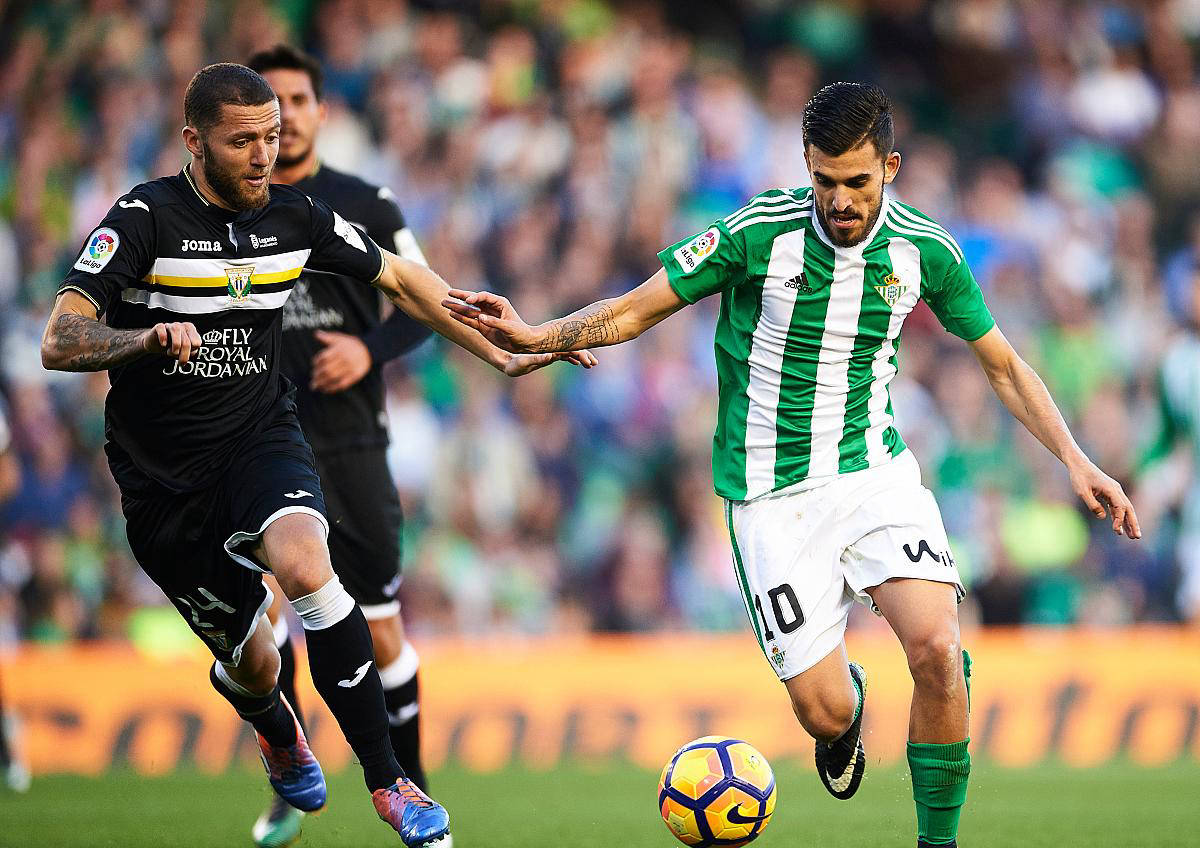 皇家贝蒂斯战胜对手，豪取三分