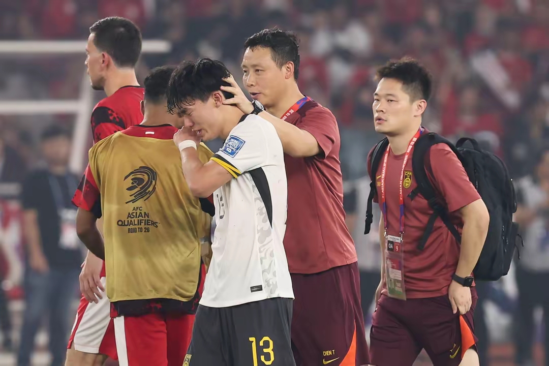 国内外球队的对决让观众目不转睛的简单介绍