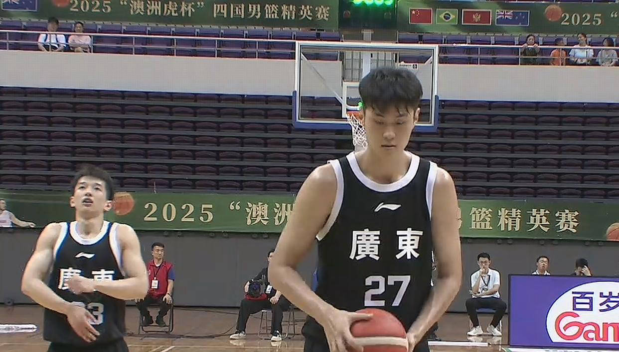 新秀崭露头角,成为球队新希望 新秀崭露头角,成为球队新希望