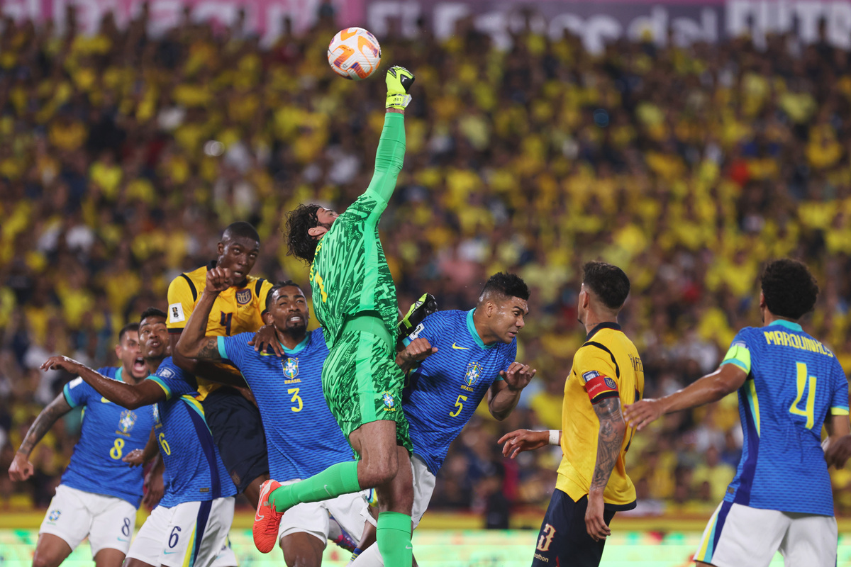 关于喀麦隆队遭遇厄瓜多尔队困难,险胜晋级美洲赛事半决赛的信息 关于喀麦隆队遭遇厄瓜多尔队困难,险胜晋级美洲赛事半决赛的信息