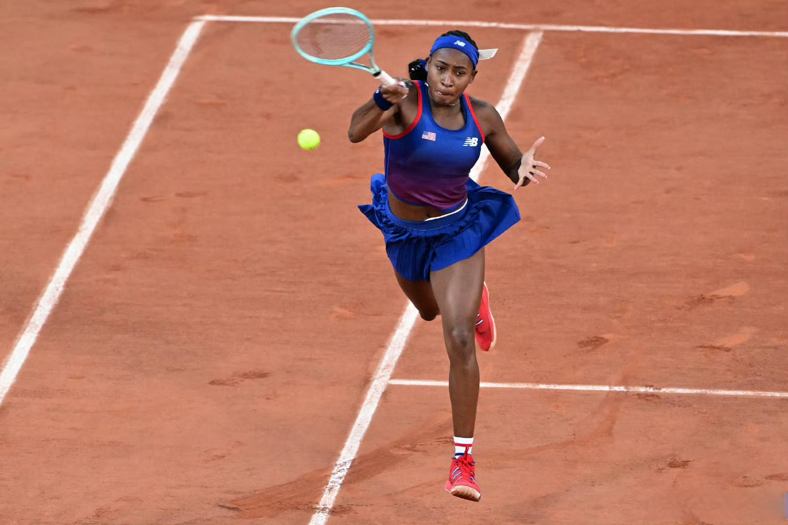 意大利网球队轻取英国网球队,纳达尔打破历史纪录 意大利网球队轻取英国网球队,纳达尔打破历史纪录