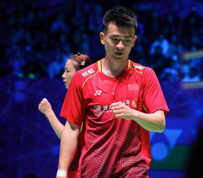 包含马来西亚队完胜德国队，郑思维高光表现的词条