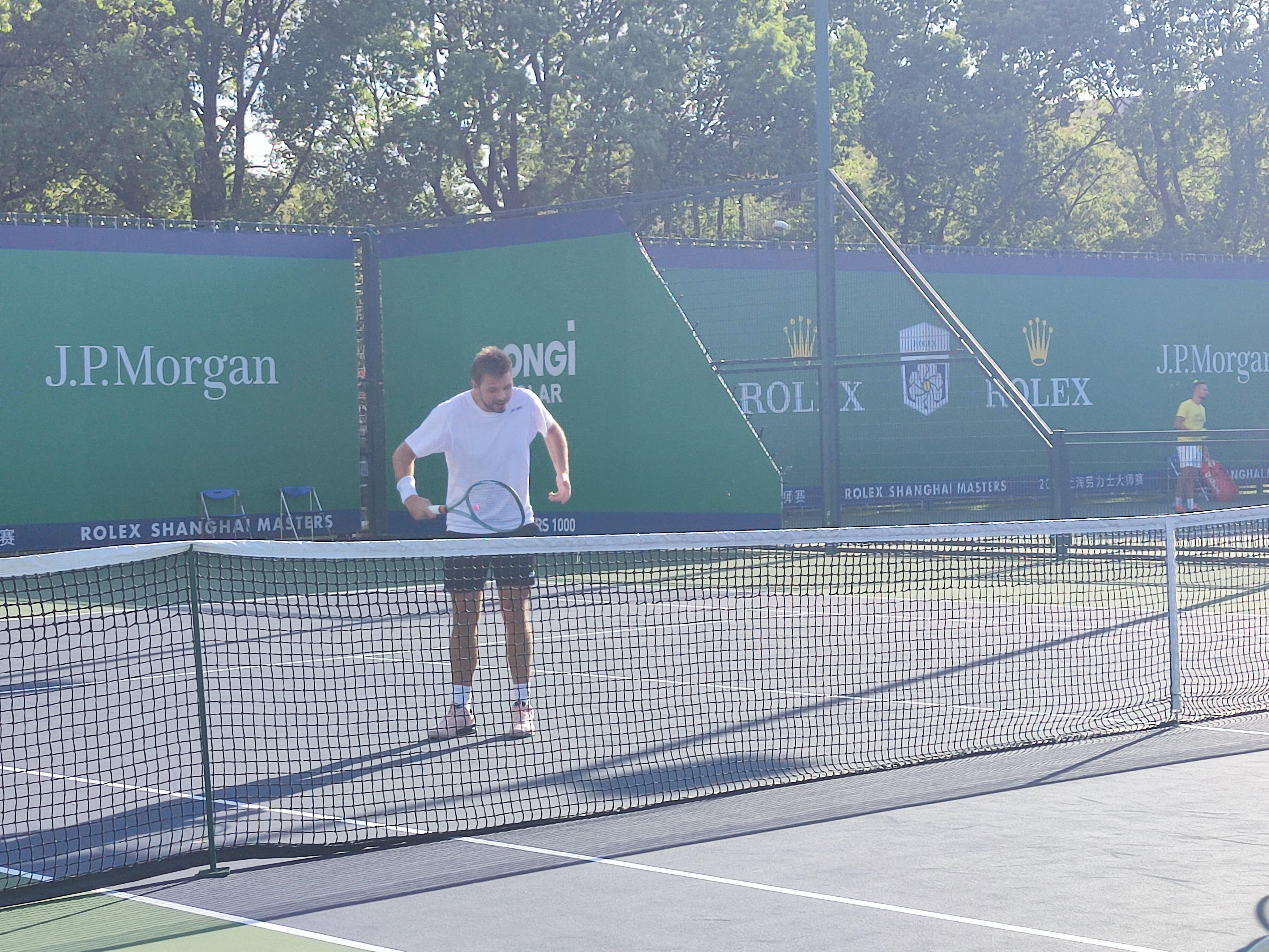 英国网球队碾压西班牙网球队，瓦林卡送出助攻