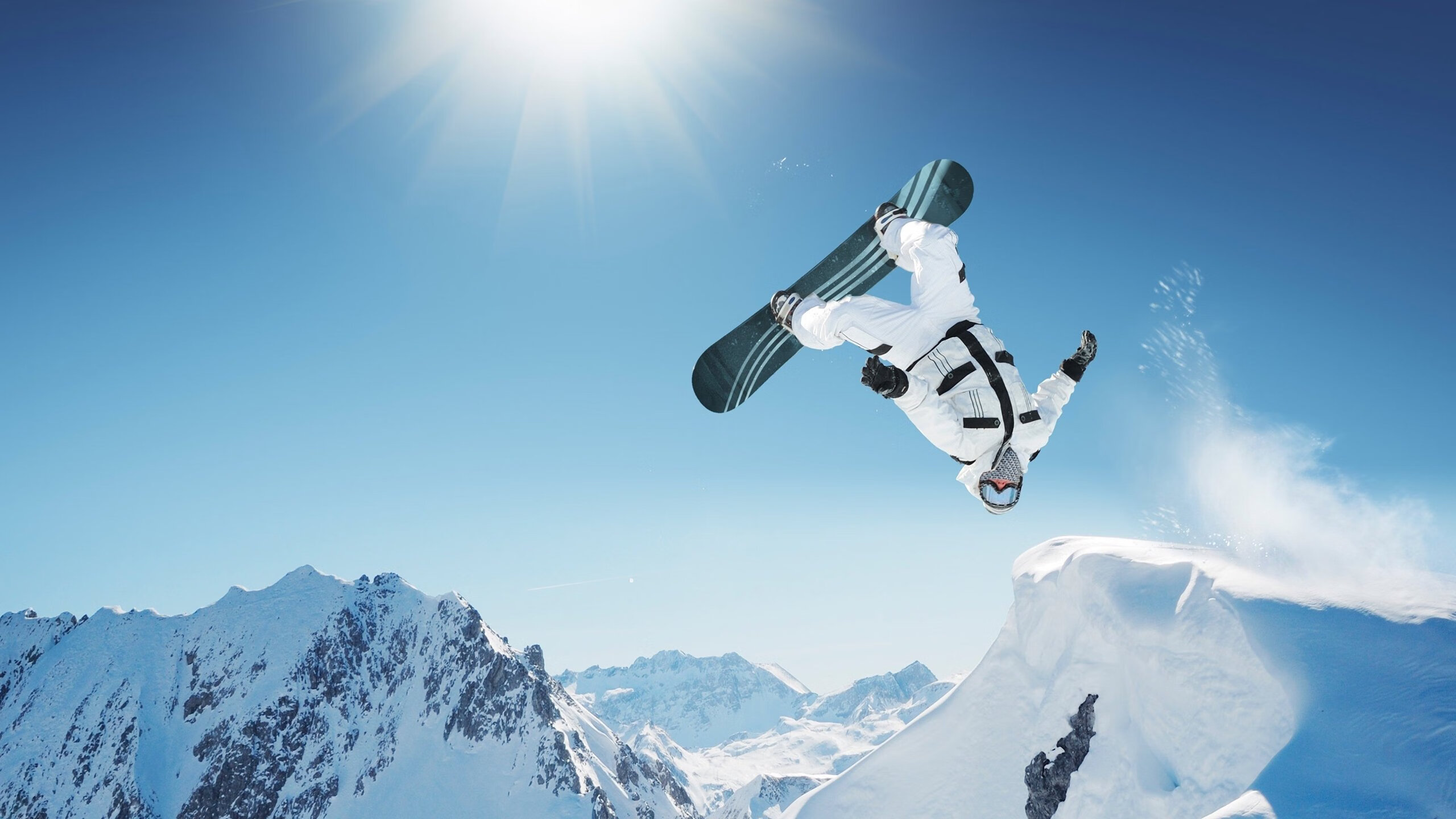 阿尔瓦雷斯爆发,智利争冠战险胜那不勒斯