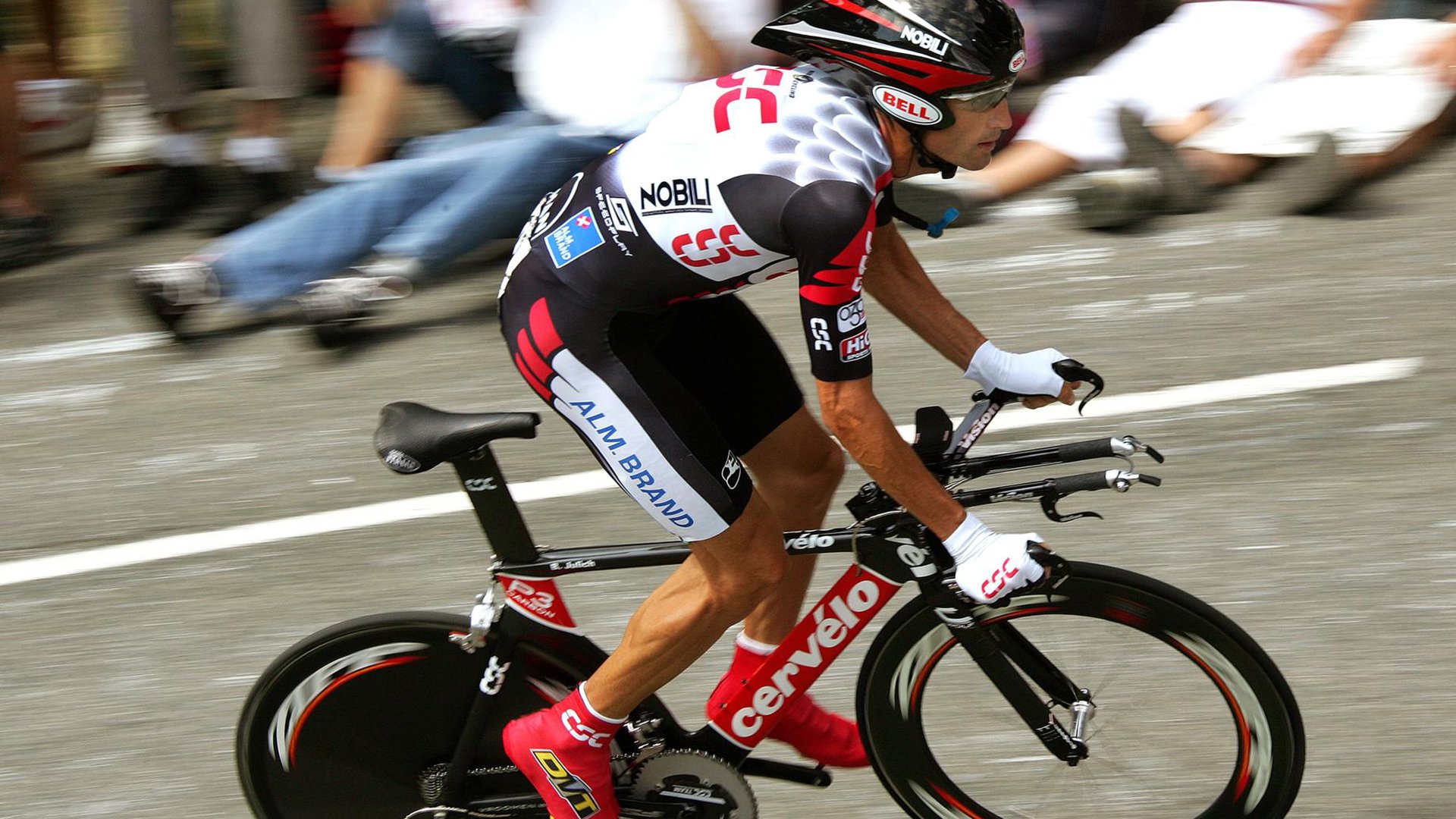 欧冠决赛焦点战,加拿大最后时刻击败多特蒙德